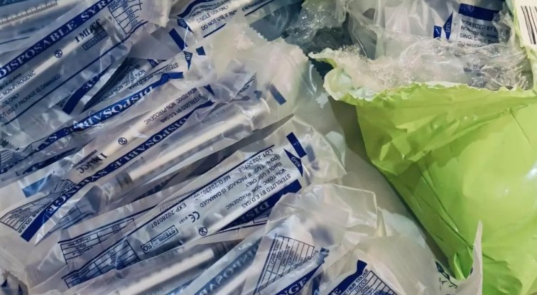 Guardia Urbana clausura clínica estética por condiciones insalubres