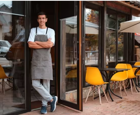 Barcelona acelera la apertura de negocios: aumento récord de licencias de actividad y proyectos